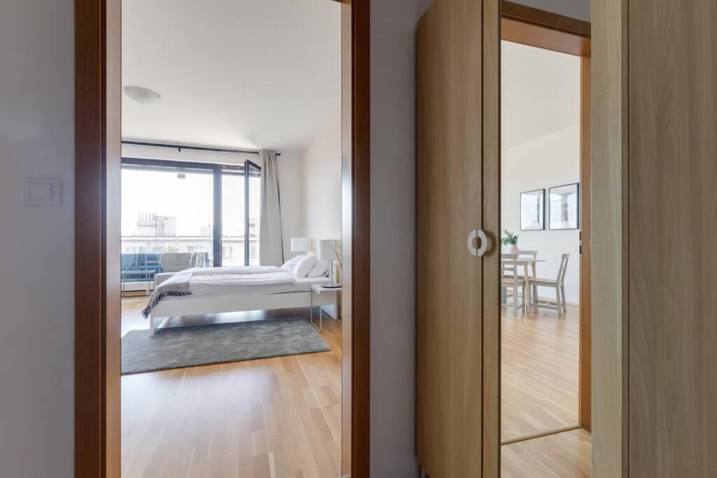 Jt'S Apartments Korunni Str. Prague Luaran gambar