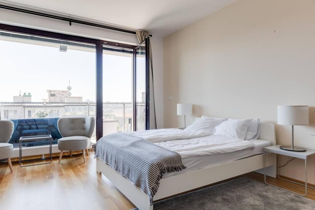 Jt'S Apartments Korunni Str. Prague Luaran gambar