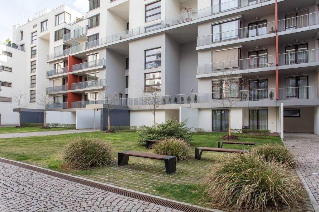 Jt'S Apartments Korunni Str. Prague Luaran gambar